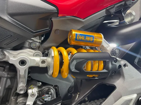 DUCATI STREETFIGTHER V2 - Thumbnail 18