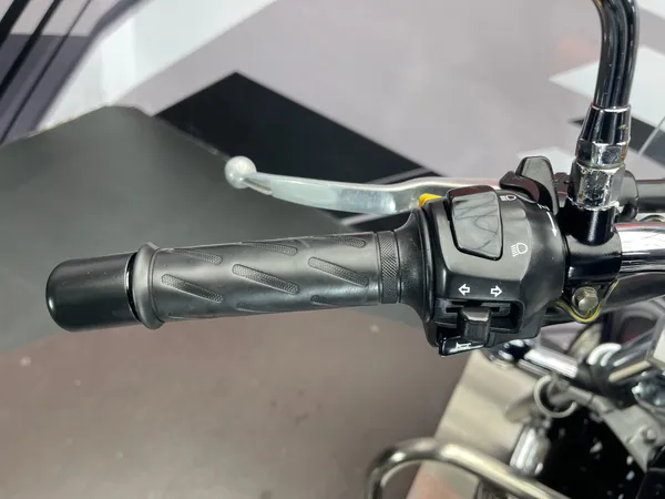 SUZUKI INTRUDER 250 - Thumbnail 8