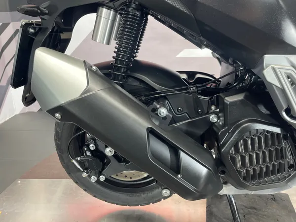 VOGE SR1 125 ADV - Thumbnail 13