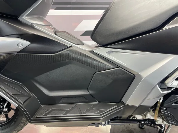 VOGE SR1 125 ADV - Thumbnail 18
