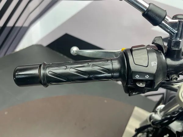 SUZUKI MARAUDER 250 - Thumbnail 9