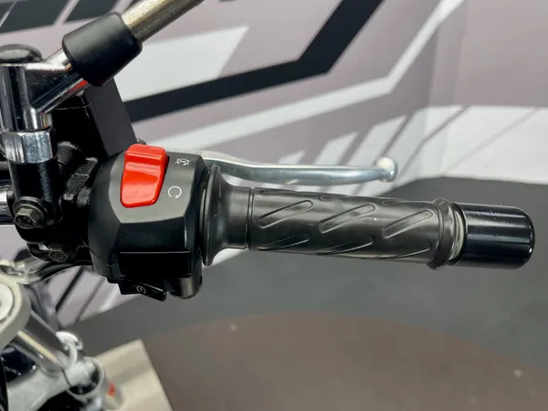 SUZUKI MARAUDER 250 - Thumbnail 10