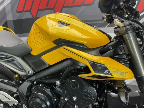 TRIUMPH STREET TRIPLE RS - Thumbnail 17