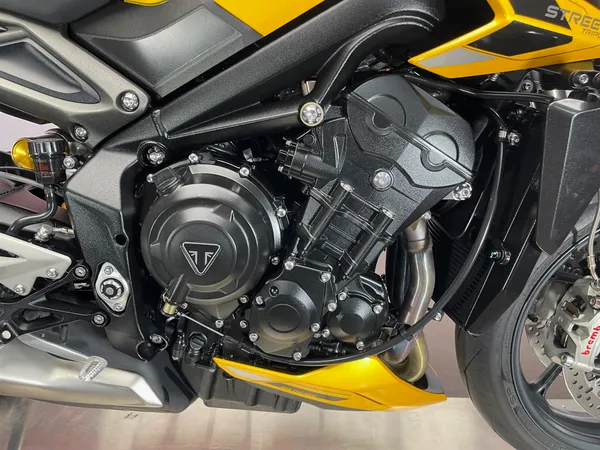 TRIUMPH STREET TRIPLE RS - Thumbnail 18