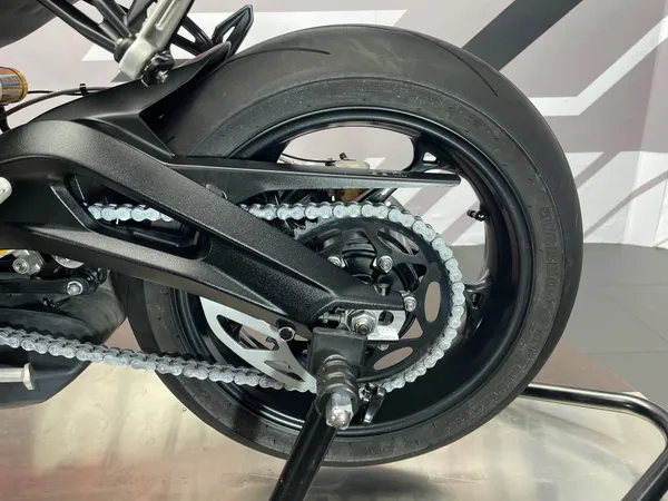TRIUMPH STREET TRIPLE RS - Thumbnail 24