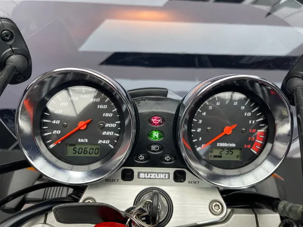 SUZUKI GSF 600 - Thumbnail 6