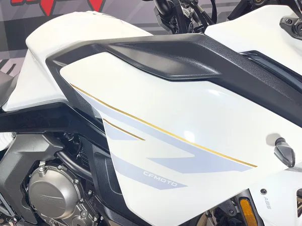CFMOTO 650GT - Thumbnail 11