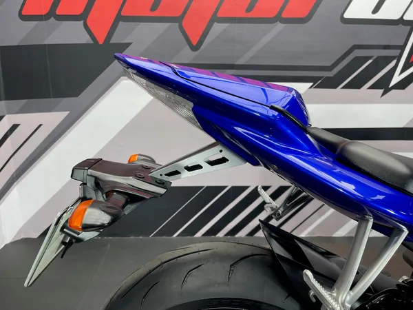 YAMAHA YZF-R6 - Thumbnail 17