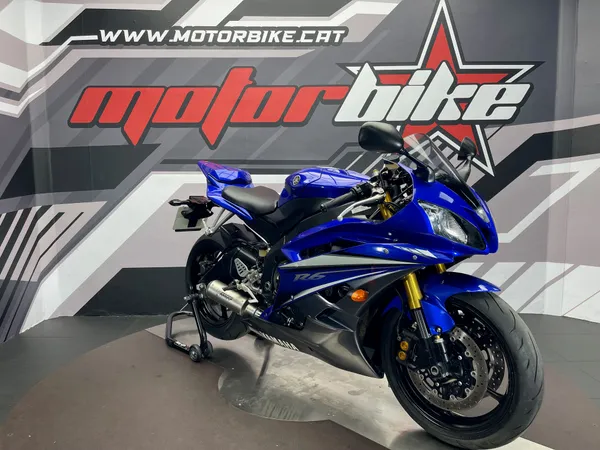 YAMAHA YZF-R6 - Thumbnail 5