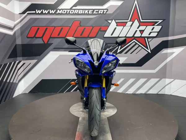 YAMAHA YZF-R6 - Thumbnail 3
