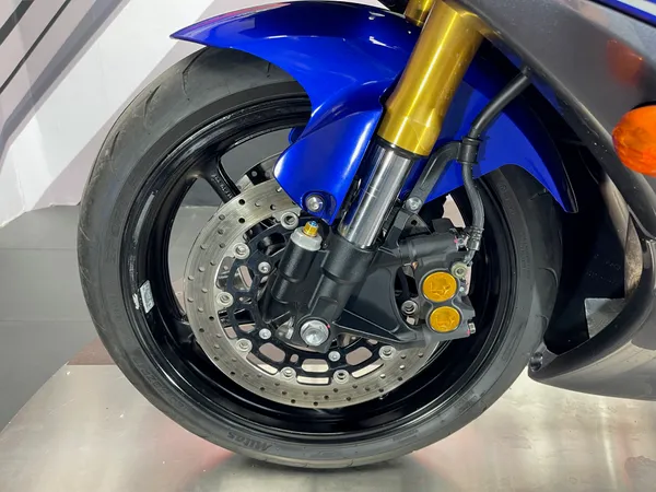 YAMAHA YZF-R6 - Thumbnail 26
