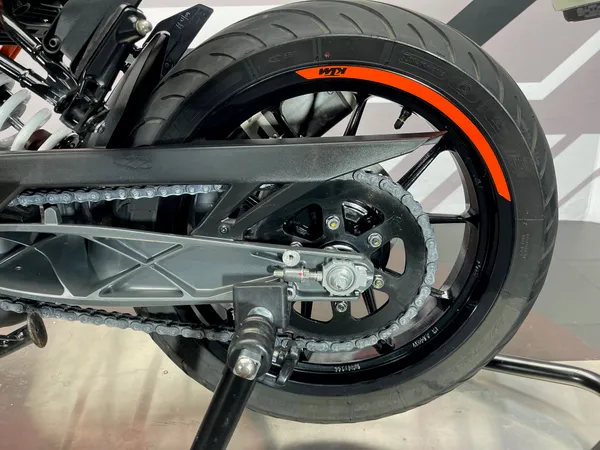KTM 125 DUKE - Thumbnail 16
