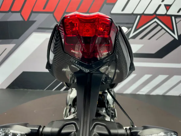 TRIUMPH DAYTONA 765 MOTOS2 - Thumbnail 10