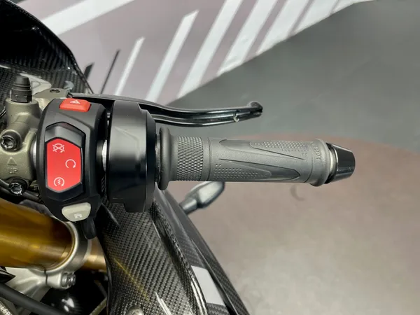 TRIUMPH DAYTONA 765 MOTOS2 - Thumbnail 13