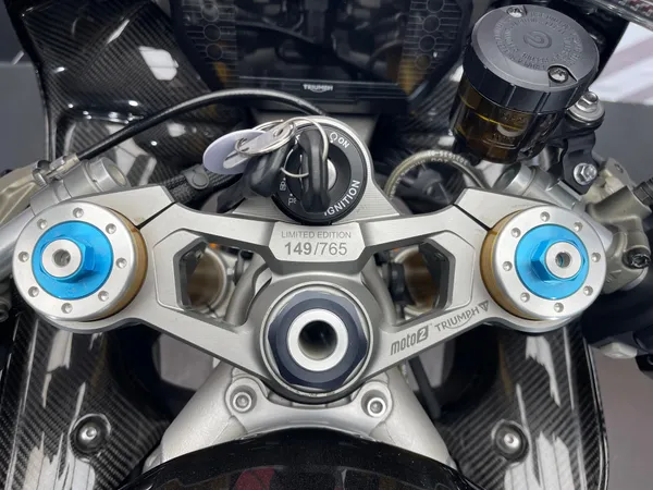 TRIUMPH DAYTONA 765 MOTOS2 - Thumbnail 14