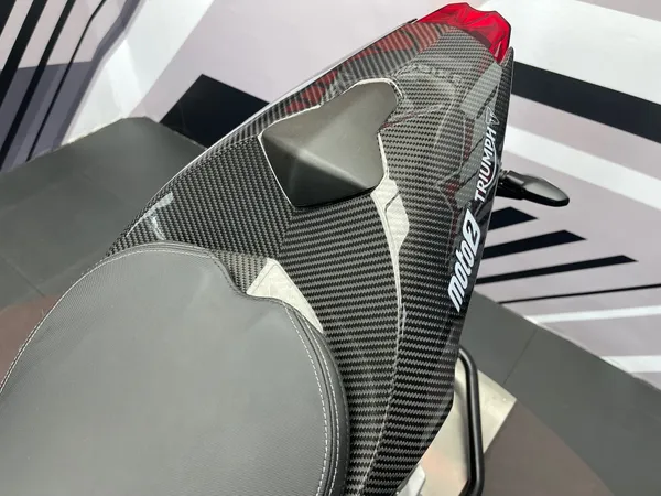 TRIUMPH DAYTONA 765 MOTOS2 - Thumbnail 23