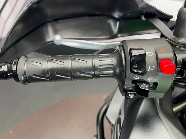 KAWASAKI VERSYS 300X - Thumbnail 8