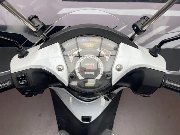 HONDA SH 125i - Thumbnail 7