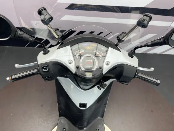 HONDA SH 125i - Thumbnail 8