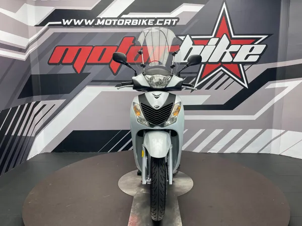 HONDA SH 125i - Thumbnail 3