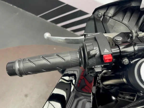 HONDA CBR 600RR - Thumbnail 8