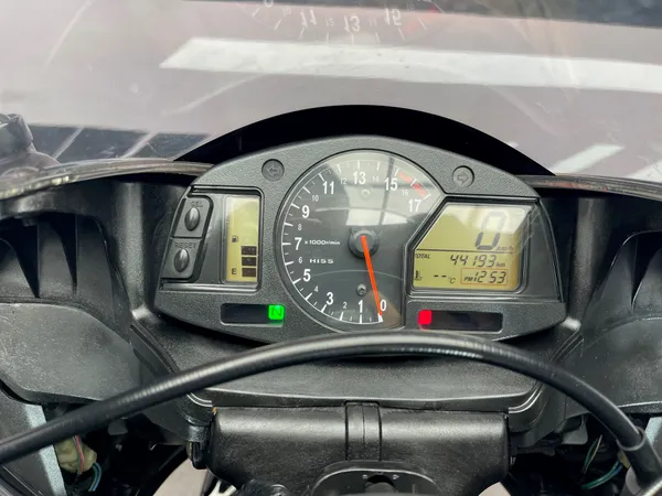 HONDA CBR 600RR - Thumbnail 6
