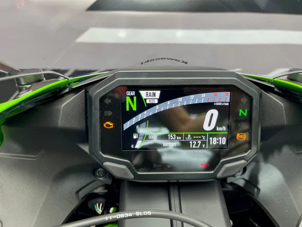 KAWASAKI ZX-6R - Thumbnail 8