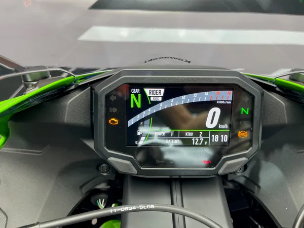 KAWASAKI ZX-6R - Thumbnail 9