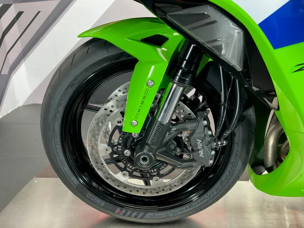 KAWASAKI ZX-6R - Thumbnail 25