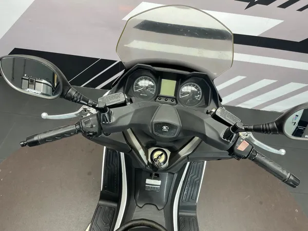 KYMCO GRAND DINK 300 ABS - Thumbnail 9