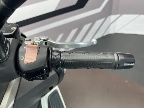 KYMCO GRAND DINK 300 ABS - Thumbnail 11