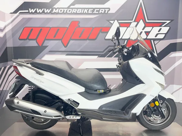 KYMCO GRAND DINK 300 ABS - Image 1