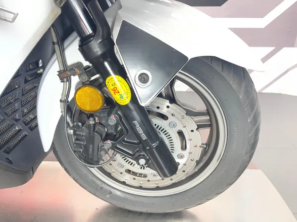 KYMCO GRAND DINK 300 ABS - Thumbnail 19