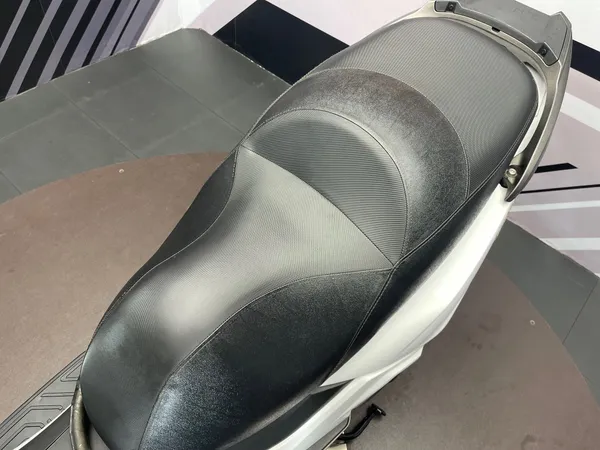 KYMCO GRAND DINK 300 ABS - Thumbnail 16
