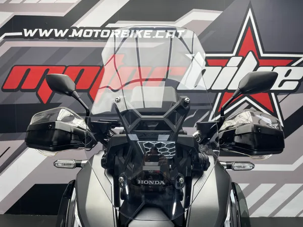 HONDA X-ADV 750 - Thumbnail 17