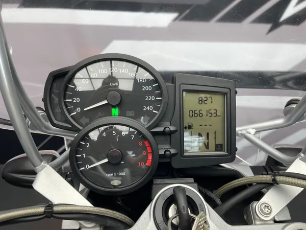 BMW R 1200 R - Thumbnail 6