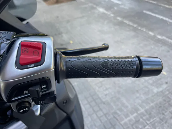 PIAGGIO MP3 500 BUSINESS - Thumbnail 9