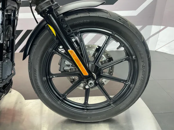 HARLEY DAVIDSON SPORTSTER 883 IRON - Thumbnail 18