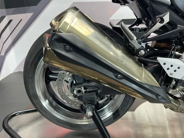 KAWASAKI Z 1000 - Thumbnail 13