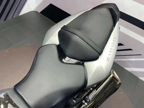 KAWASAKI Z 1000 - Thumbnail 16