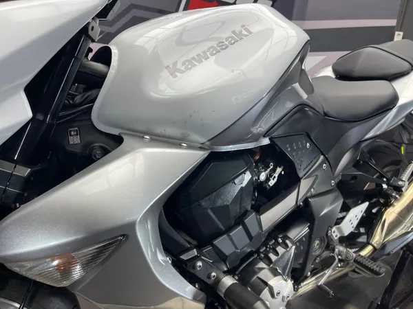 KAWASAKI Z 1000 - Thumbnail 20