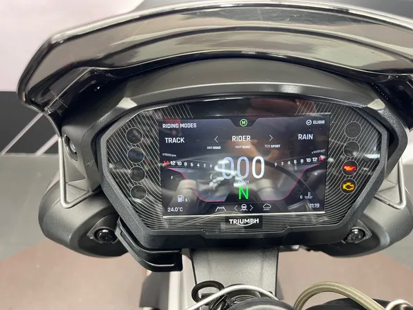 TRIUMPH STREET TRIPLE RS - Thumbnail 10