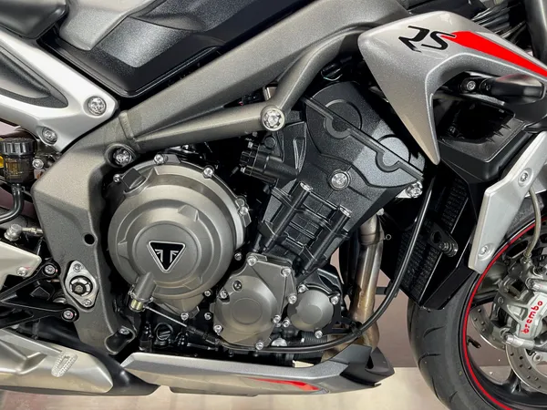 TRIUMPH STREET TRIPLE RS - Thumbnail 17