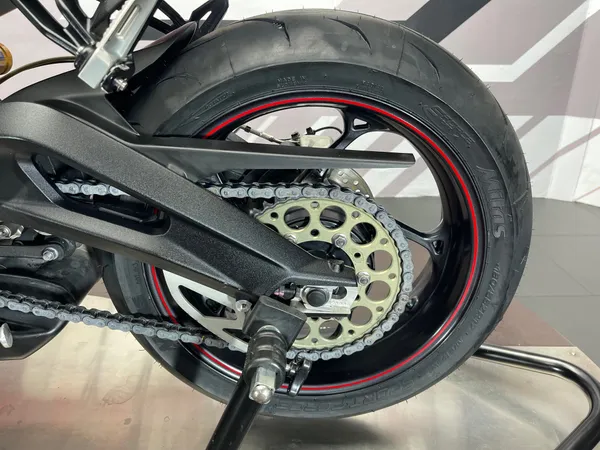 TRIUMPH STREET TRIPLE RS - Thumbnail 25