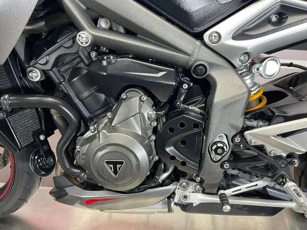 TRIUMPH STREET TRIPLE RS - Thumbnail 26