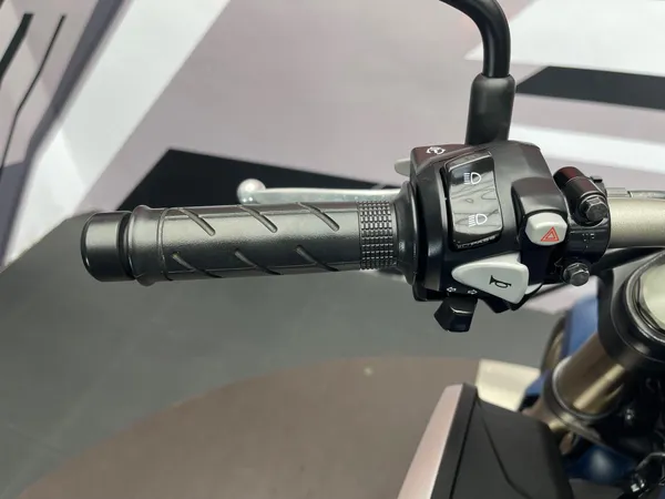 HONDA CB 650 R - Thumbnail 8