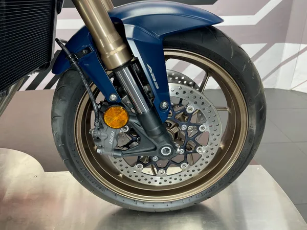 HONDA CB 650 R - Thumbnail 10