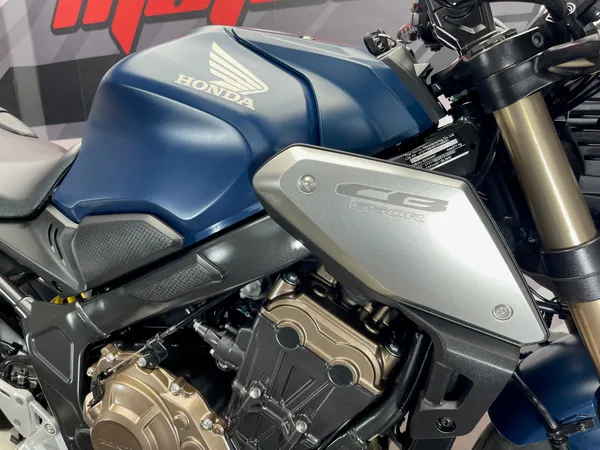 HONDA CB 650 R - Thumbnail 11