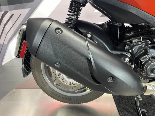 PIAGGIO BEVERLY 300 - Thumbnail 14