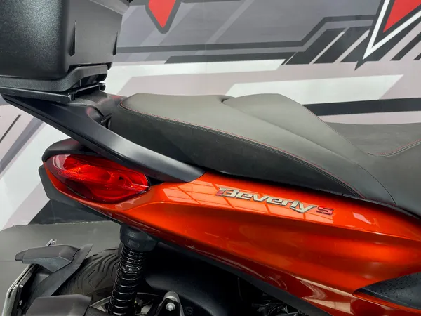 PIAGGIO BEVERLY 300 - Thumbnail 15